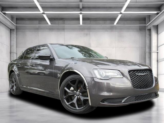 Certified 2022 Chrysler 300 Touring w/ Sport Appearance Package