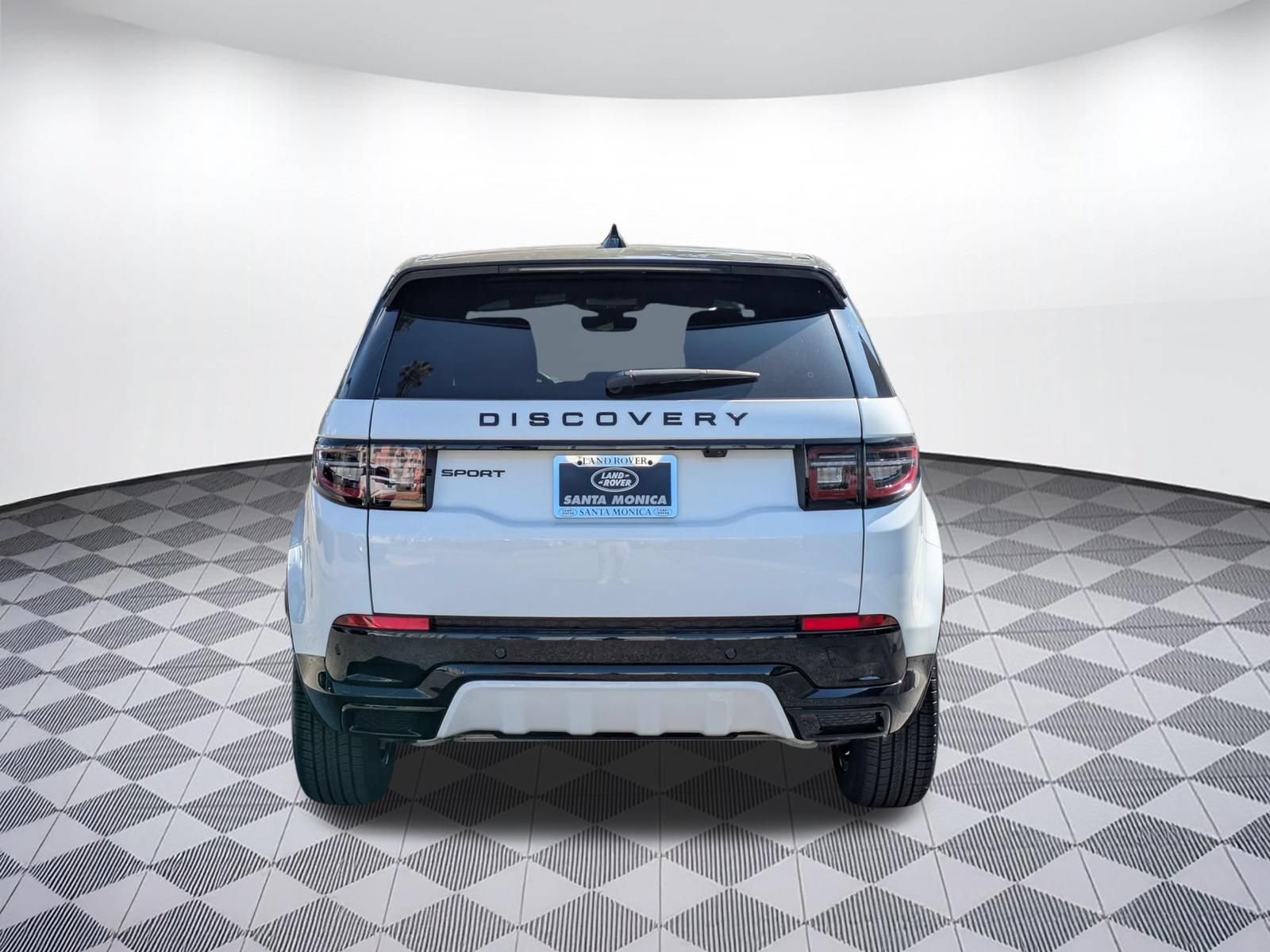 New 2026 Land Rover Discovery Sport Landmark AWD/4WD image 4