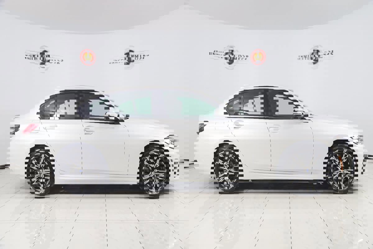 Used 2022 BMW 330i xDrive Sedan w/ M Sport Package image 2