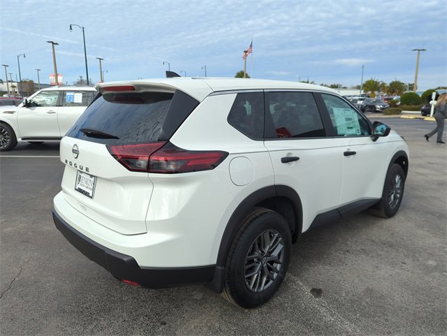 New 2026 Nissan Rogue S image 3