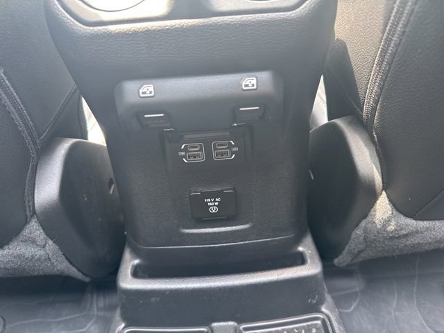 Used 2022 Jeep Wrangler Unlimited Sahara w/ Cold Weather Group image 26