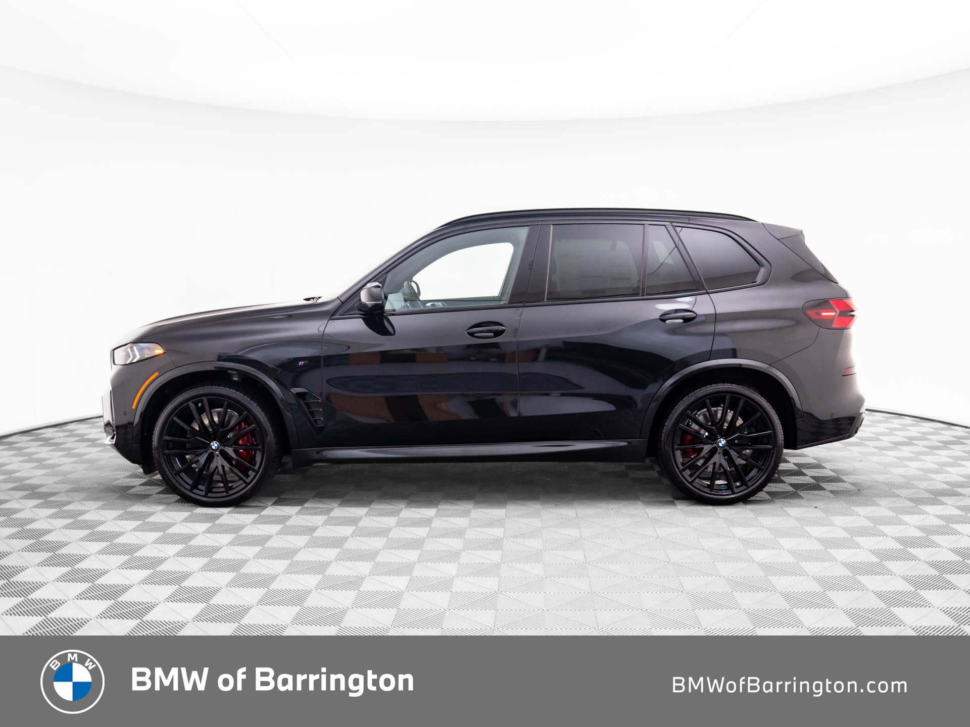 New 2026 BMW X5 M60i image 2