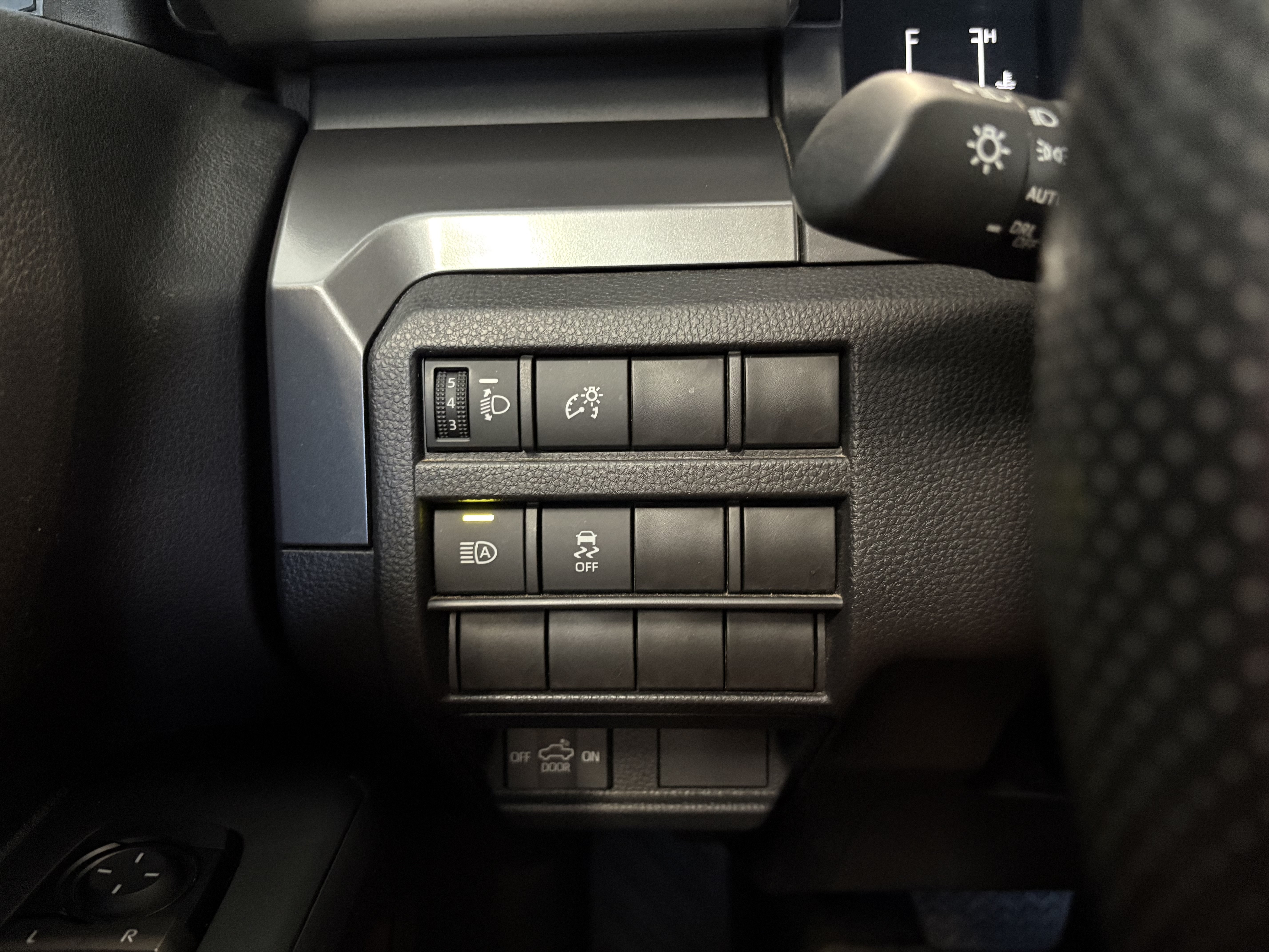Certified 2024 Toyota Tacoma SR5 RWD image 27
