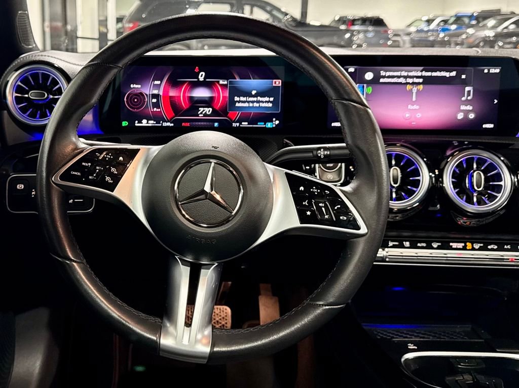 Used 2025 Mercedes-Benz CLA 250 image 15