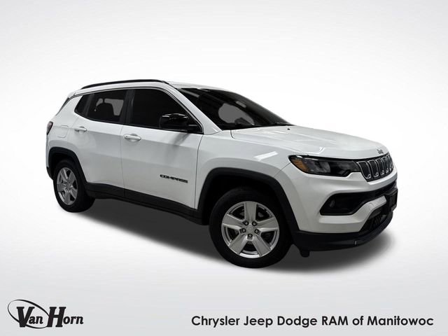 Used 2022 Jeep Compass Latitude image 1