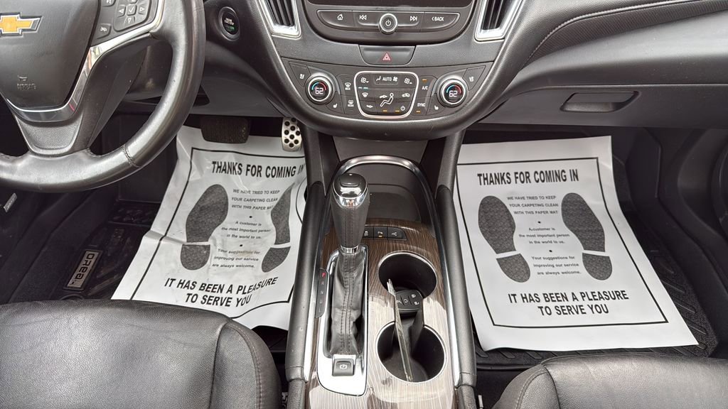 Used 2016 Chevrolet Malibu Premier w/ Driver Confidence Package II FWD image 17