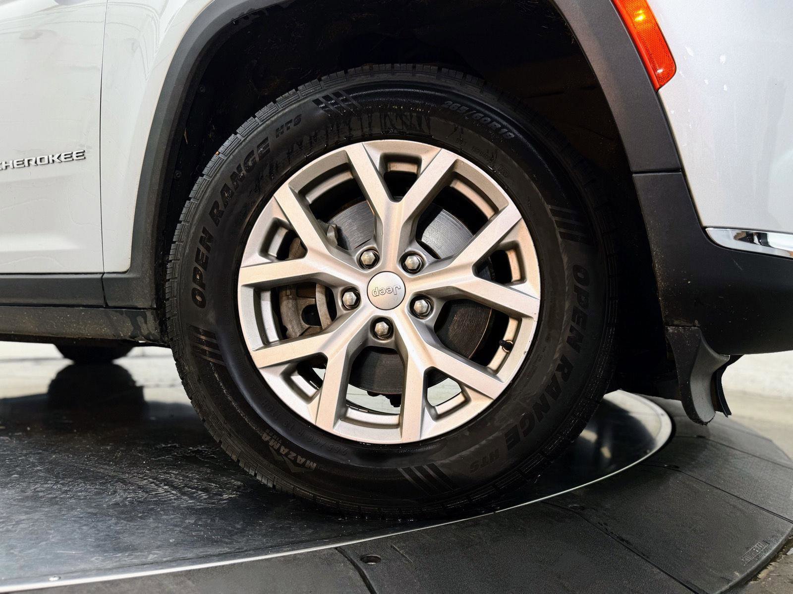 Used 2021 Jeep Grand Cherokee L Limited image 10