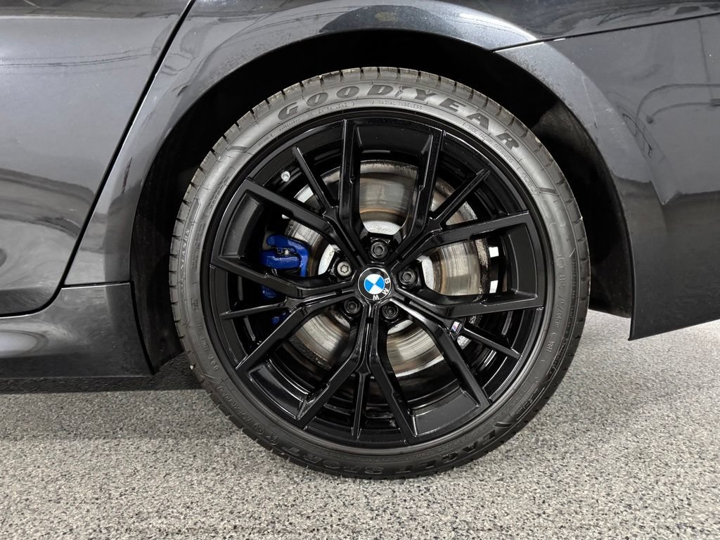Used 2023 BMW M550i xDrive AWD/4WD image 13