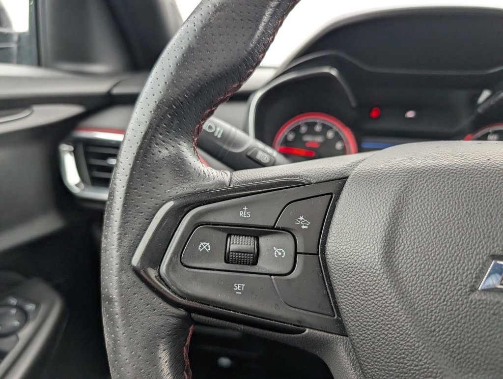 Used 2021 Chevrolet TrailBlazer RS w/ Sun and Liftgate Package image 11