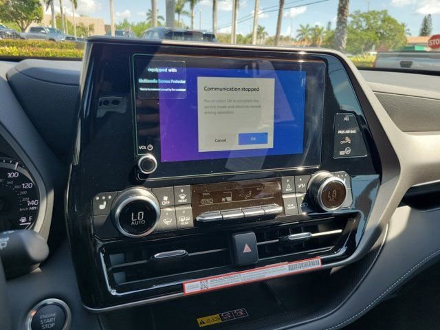 New 2026 Toyota Highlander XLE image 15