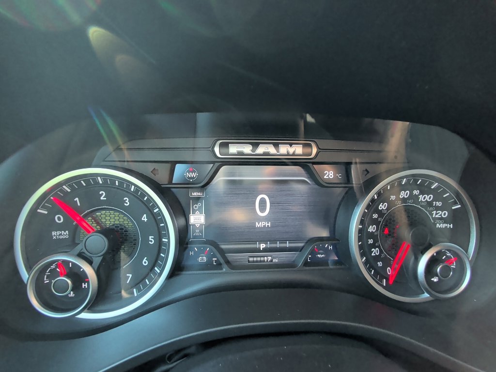 New 2026 RAM 1500 Express AWD/4WD image 17