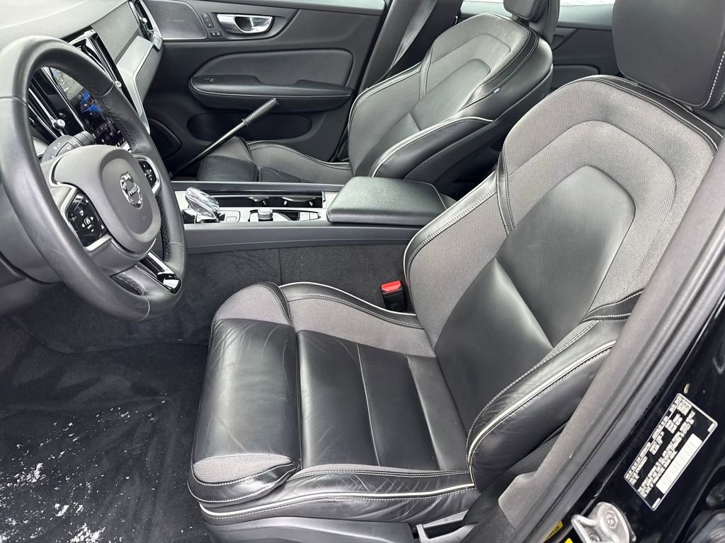 Used 2024 Volvo S60 B5 Plus image 14