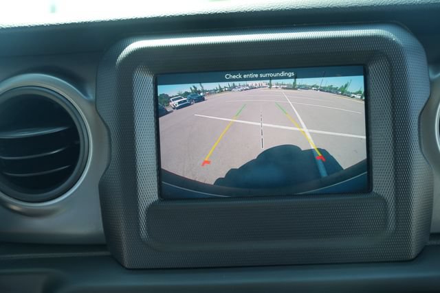 Used 2022 Jeep Wrangler Sport AWD/4WD image 21