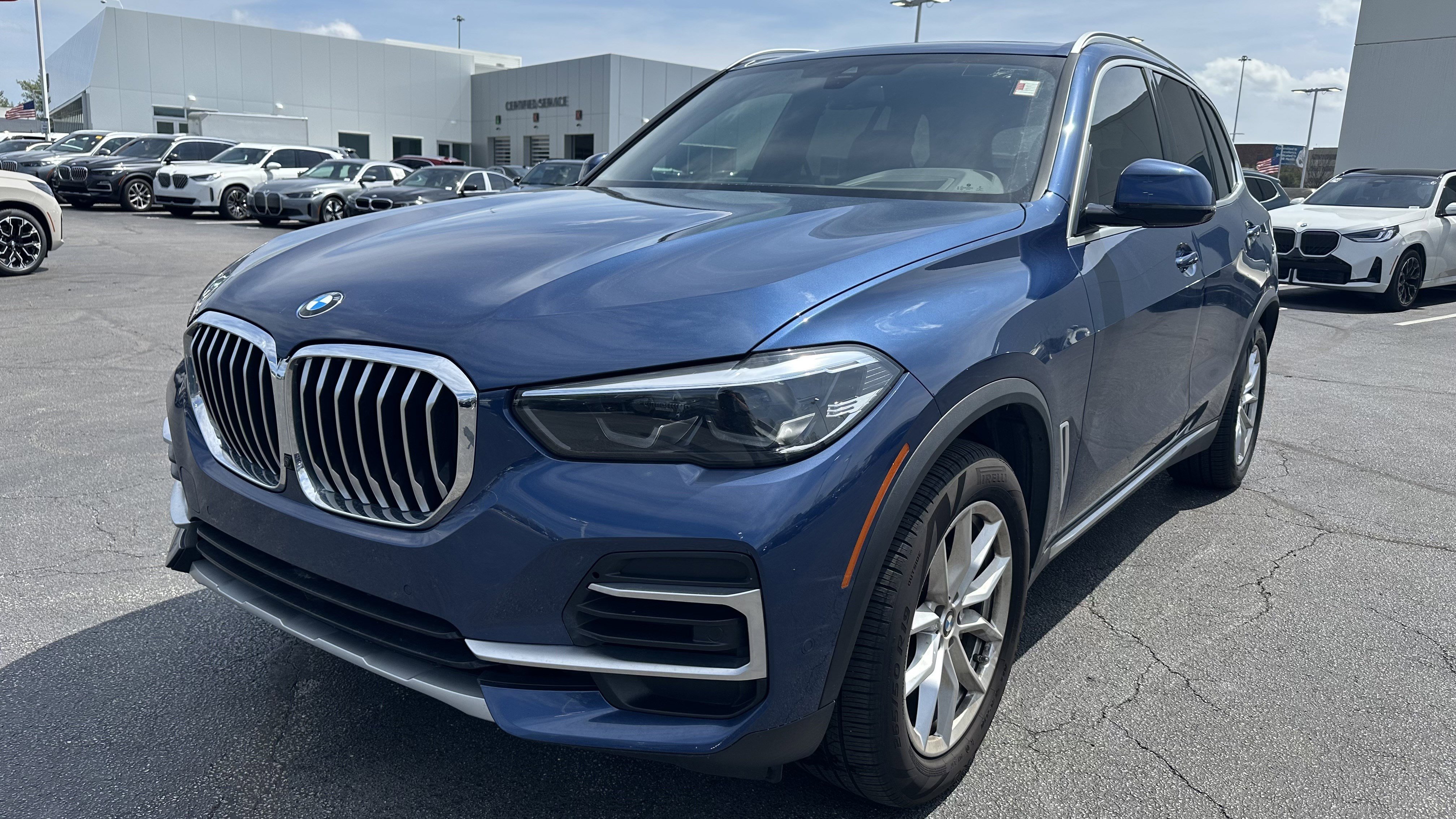Certified 2022 BMW X5 xDrive40i w/ Premium Package image 5