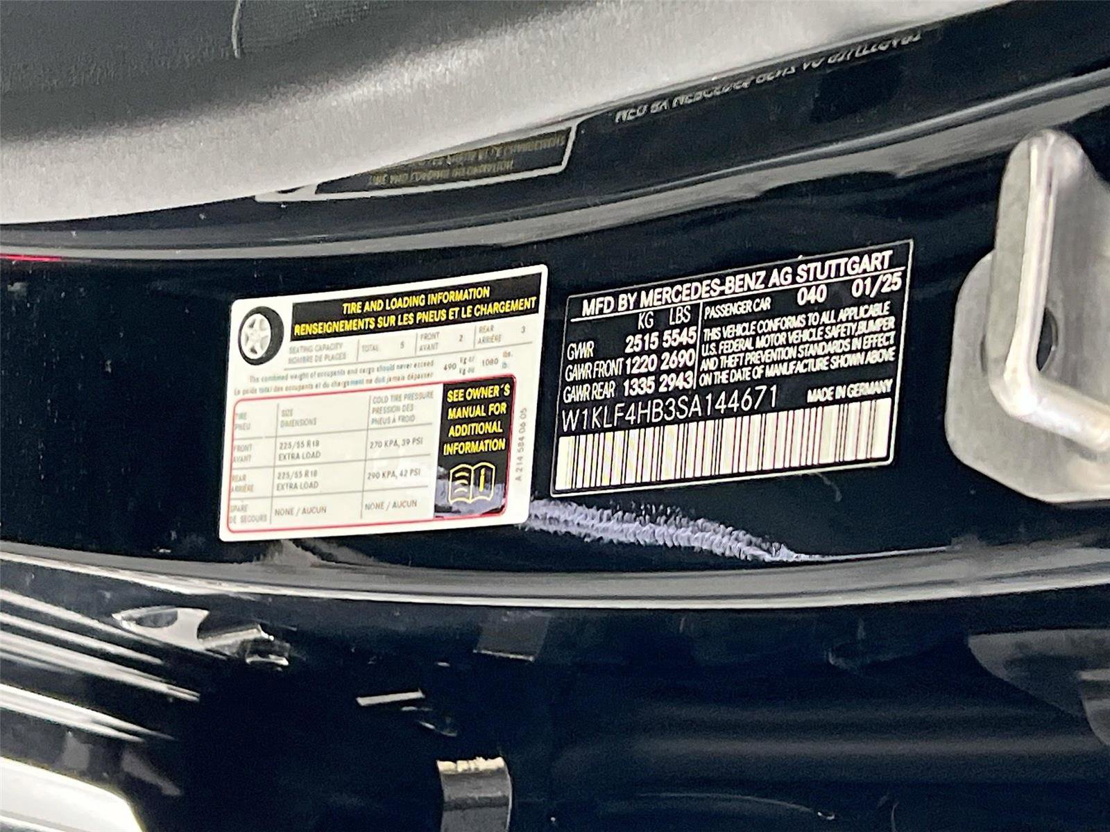 Used 2025 Mercedes-Benz E 350 4MATIC Sedan image 33