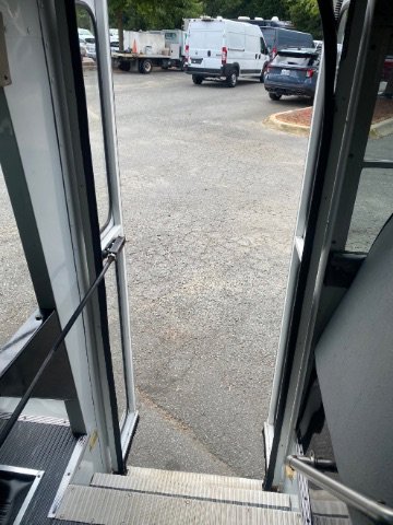 Used 2001 Chevrolet Express 3500 image 14