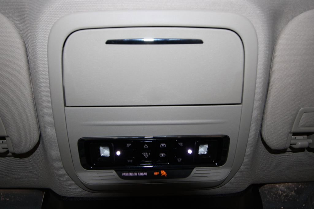 Used 2025 Lincoln Corsair Grand Touring w/ Towing Package image 19