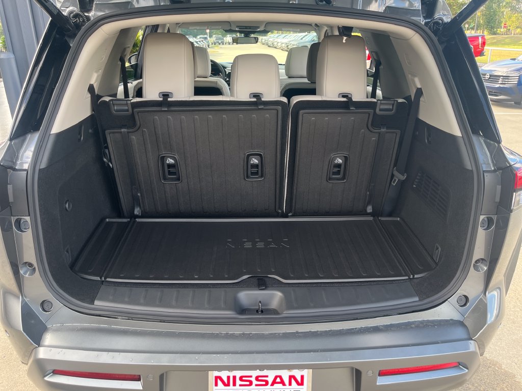 New 2026 Nissan Pathfinder SL FWD image 27