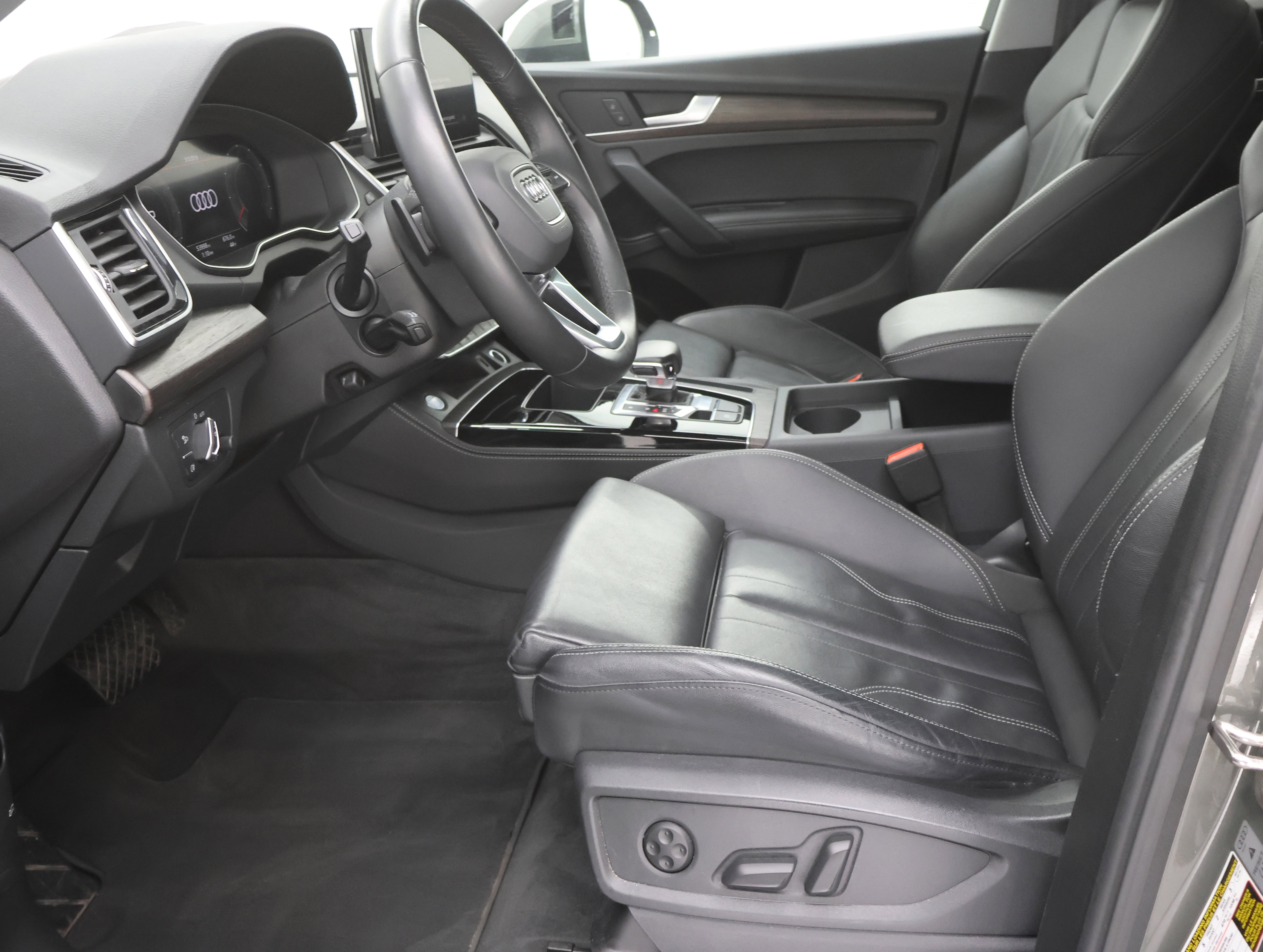 Used 2024 Audi Q5 2.0T Premium Plus image 8