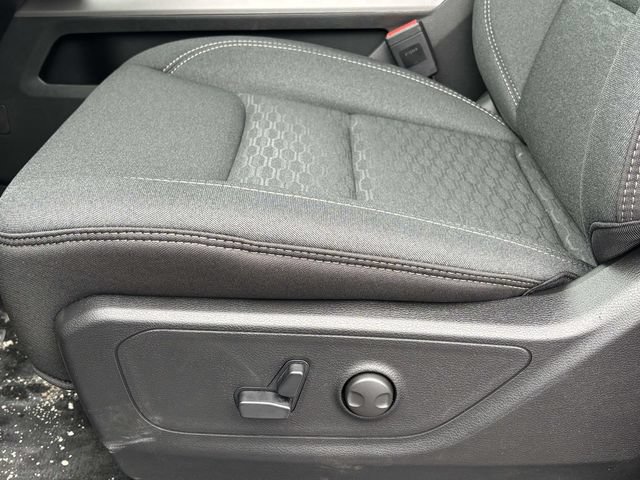 New 2026 RAM 1500 4x4 Crew Cab image 12