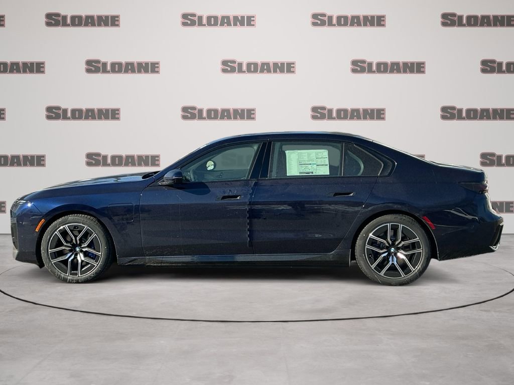 New 2026 BMW 750e xDrive w/ Premium Package image 2