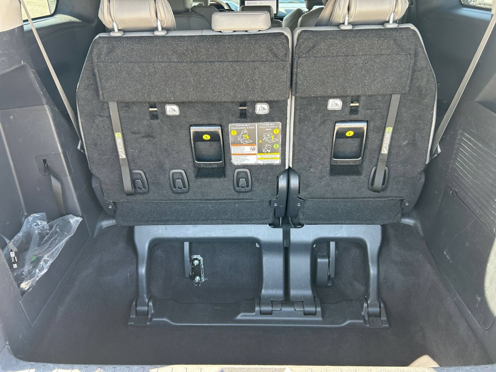 Used 2025 Toyota Sienna XLE FWD image 29
