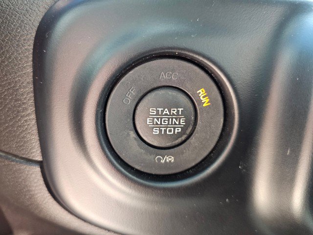 Used 2022 Jeep Wrangler Unlimited Rubicon w/ LED Lighting Group AWD/4WD image 45