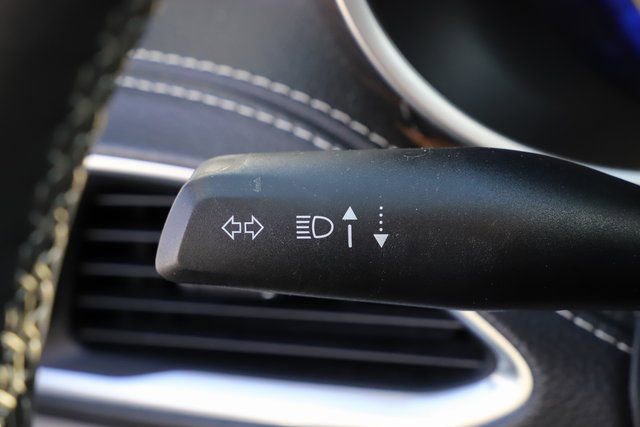 Used 2024 Chrysler Pacifica Limited image 38