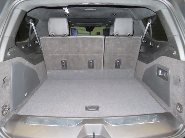Certified 2024 Cadillac Escalade ESV V w/ LPO, ONYX Package AWD/4WD image 24