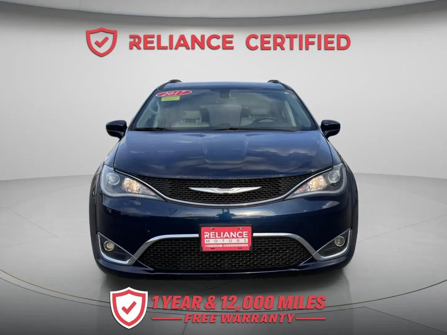 Used 2017 Chrysler Pacifica Touring-L Plus w/ Tire & Wheel Group image 10