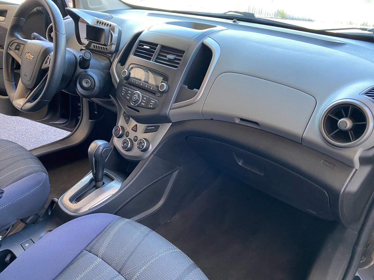 Used 2013 Chevrolet Sonic LT image 34