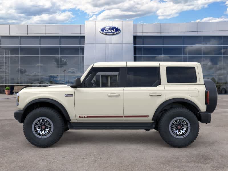 New 2026 Ford Bronco Outer Banks w/ Sasquatch Package AWD/4WD image 3