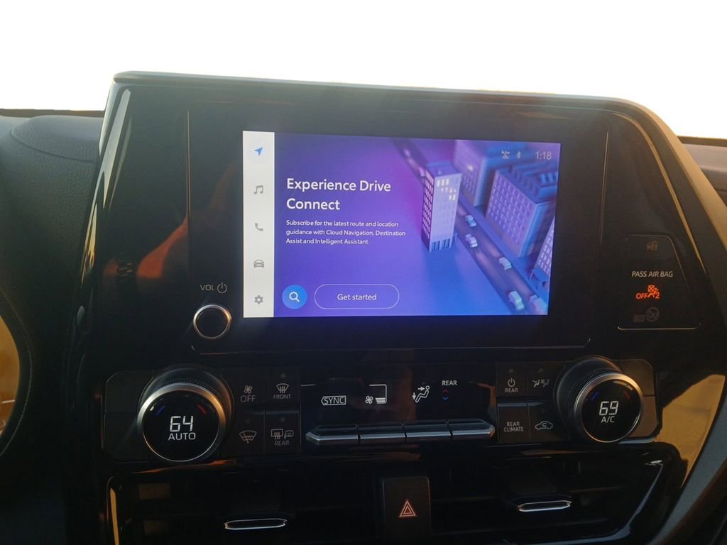 Used 2023 Toyota Highlander L image 26