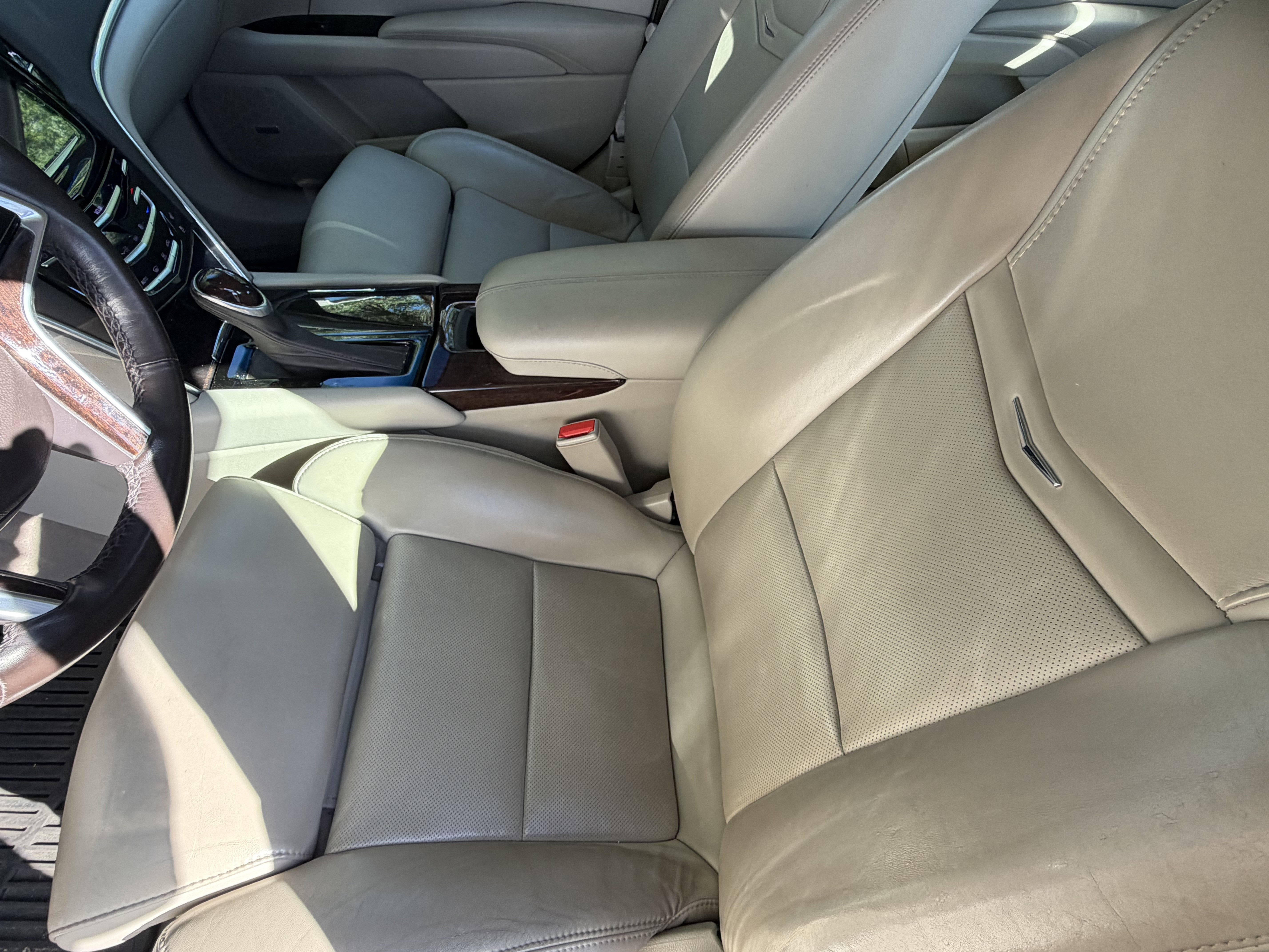 Used 2014 Cadillac XTS Luxury w/ Driver Awareness Package AWD/4WD image 15