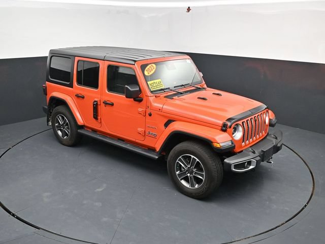 Used 2023 Jeep Wrangler Unlimited Sahara w/ LED Lighting Group AWD/4WD image 38