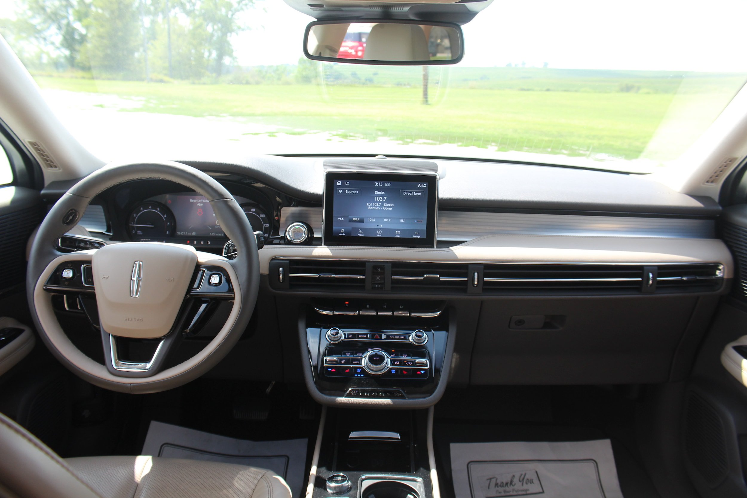 Used 2022 Lincoln Corsair AWD w/ Premium Package image 18