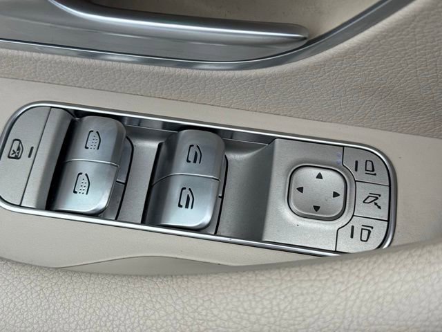 Used 2022 Mercedes-Benz GLS 450 4MATIC image 24