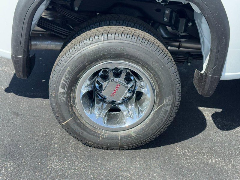 New 2026 GMC Sierra 3500 SLE AWD/4WD image 4