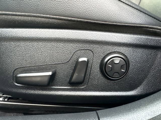 Used 2023 Kia Stinger GT-Line w/ Sun & Sound Package image 38