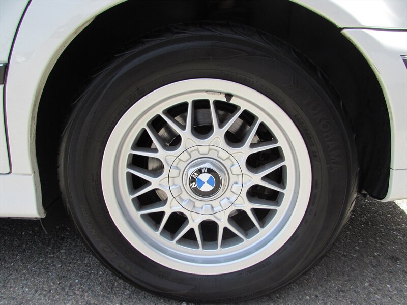 Used 2000 BMW 528i Sedan RWD image 30