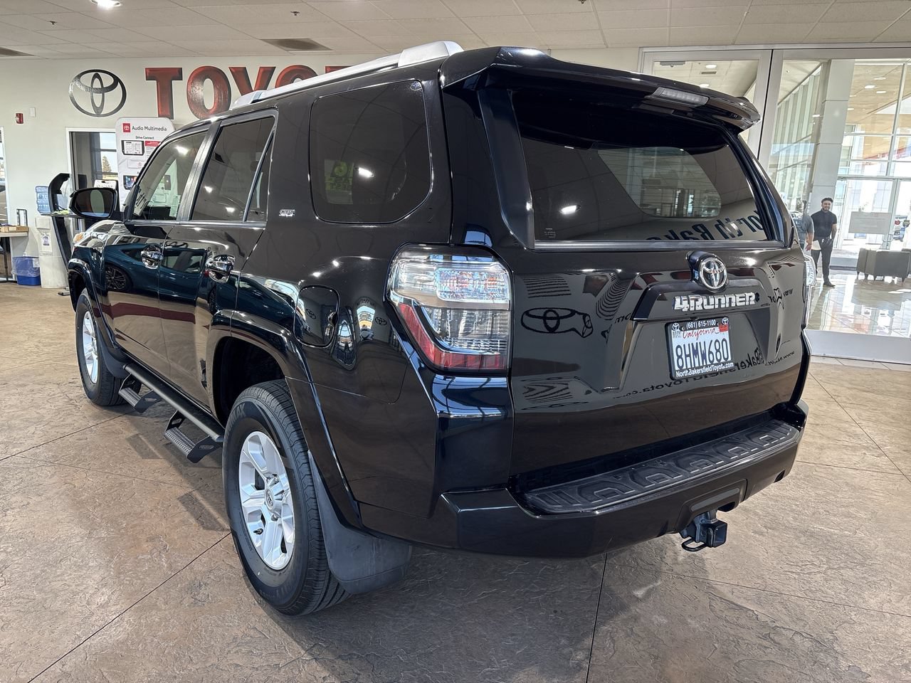 Used 2016 Toyota 4Runner SR5 AWD/4WD image 8