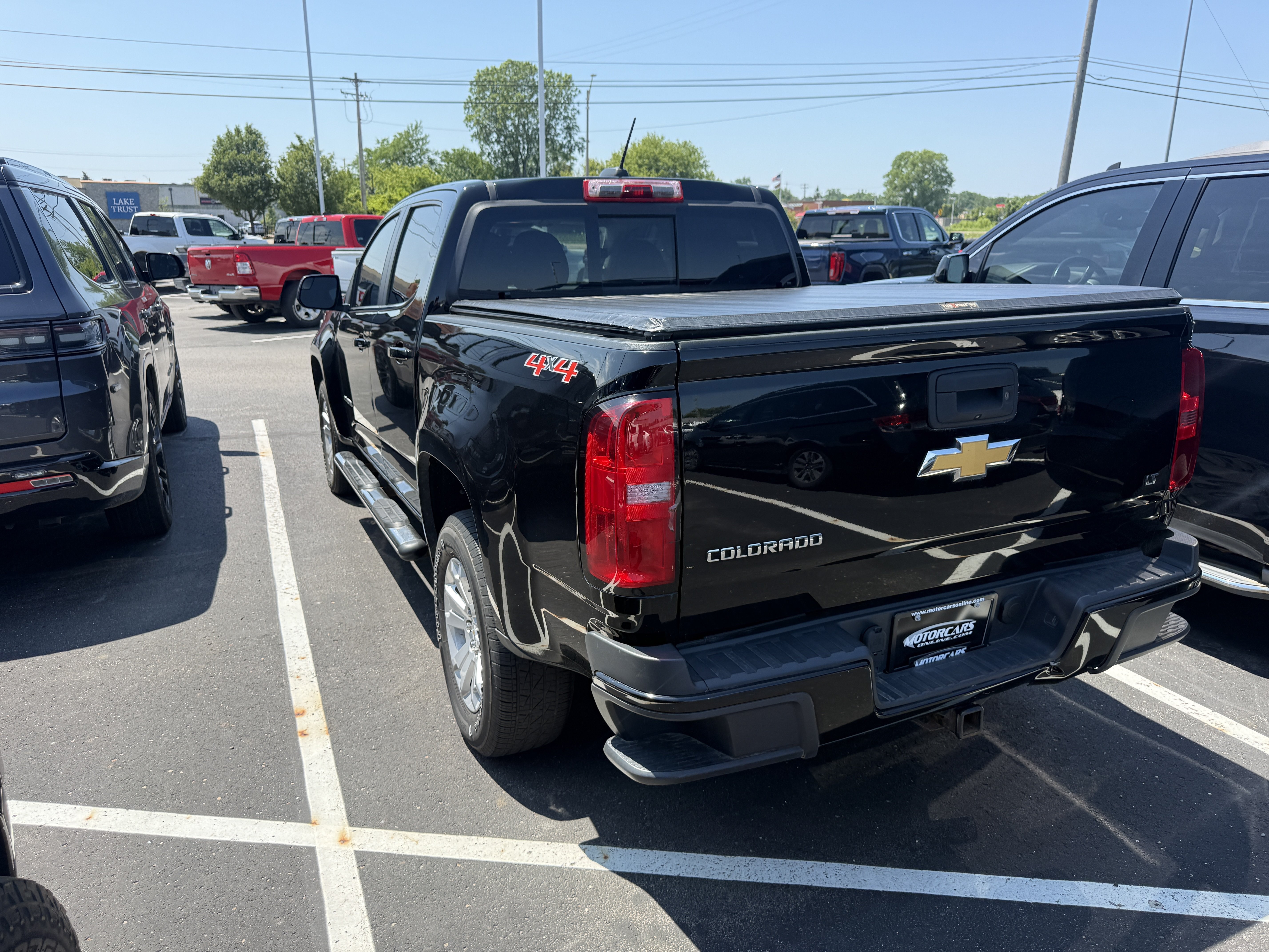 Used 2016 Chevrolet Colorado LT w/ LT Convenience Package AWD/4WD image 3