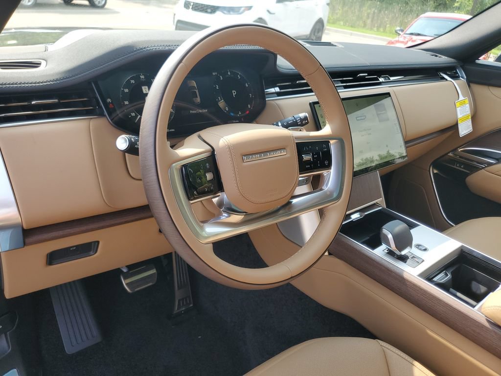 New 2026 Land Rover Range Rover SE AWD/4WD image 13