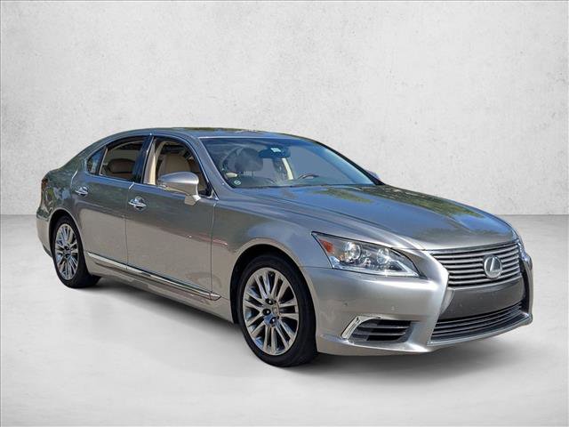 Used 2017 Lexus LS 460 image 3