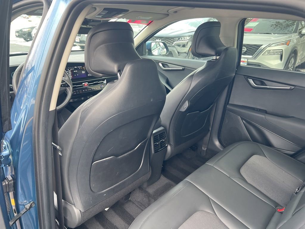 Certified 2024 Kia Niro EX image 9