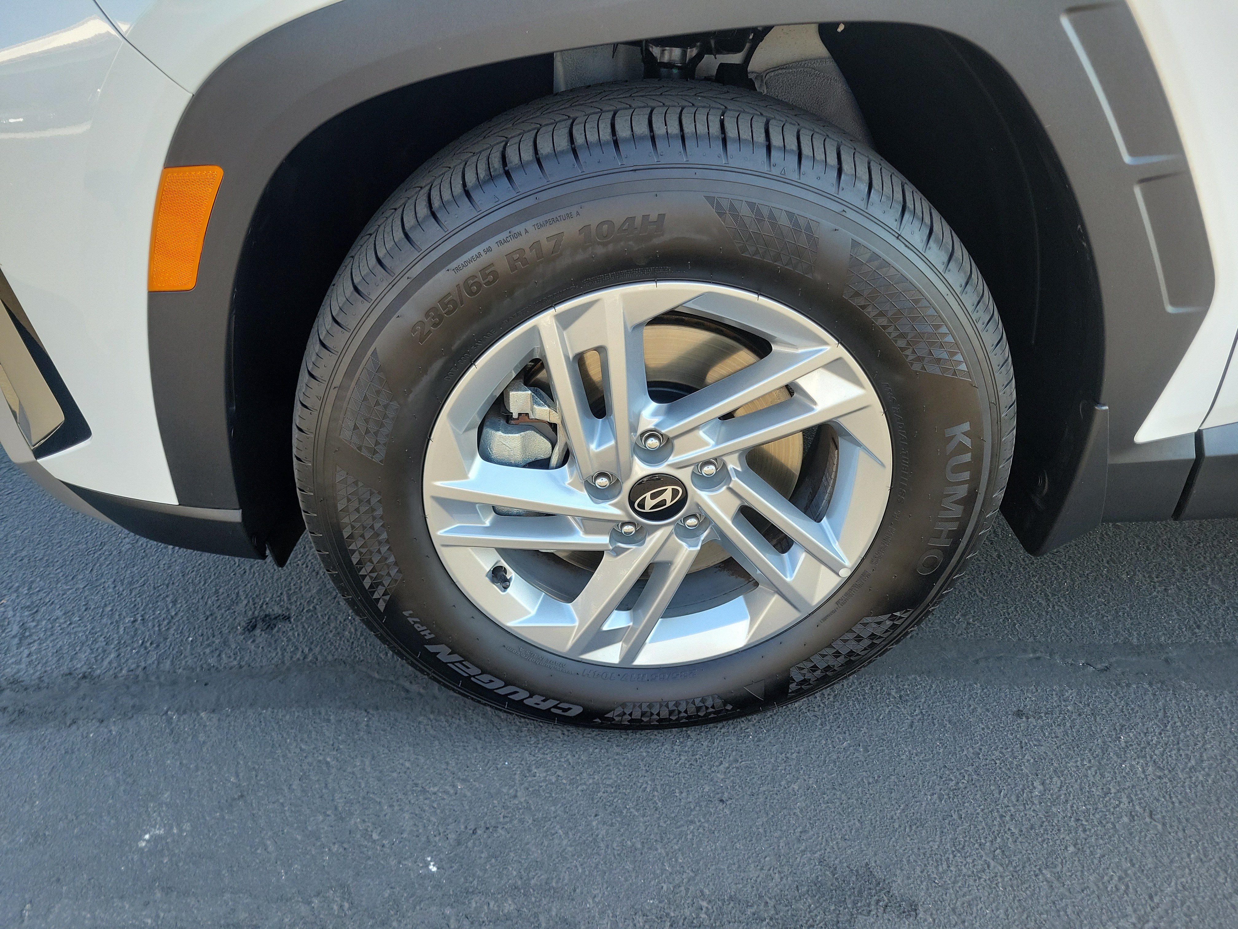 Certified 2025 Hyundai Tucson SE FWD image 31