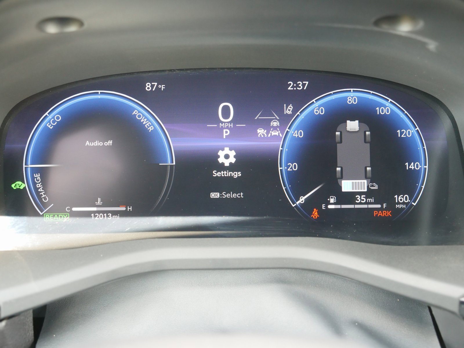 Used 2025 Toyota Camry XLE image 25