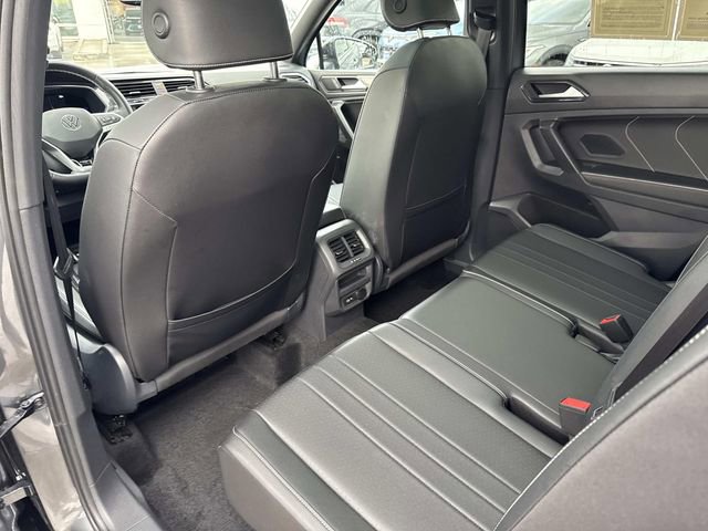 Certified 2023 Volkswagen Tiguan SE R-Line image 13