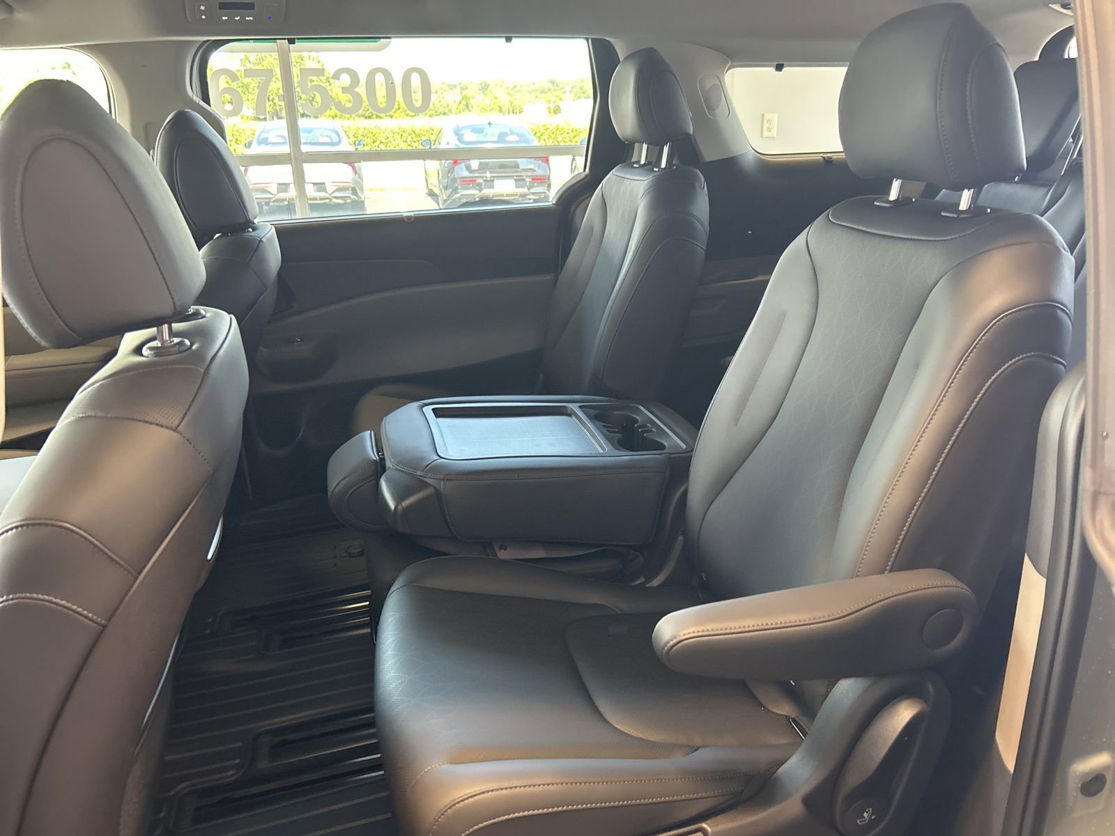 New 2026 Kia Carnival EX image 15