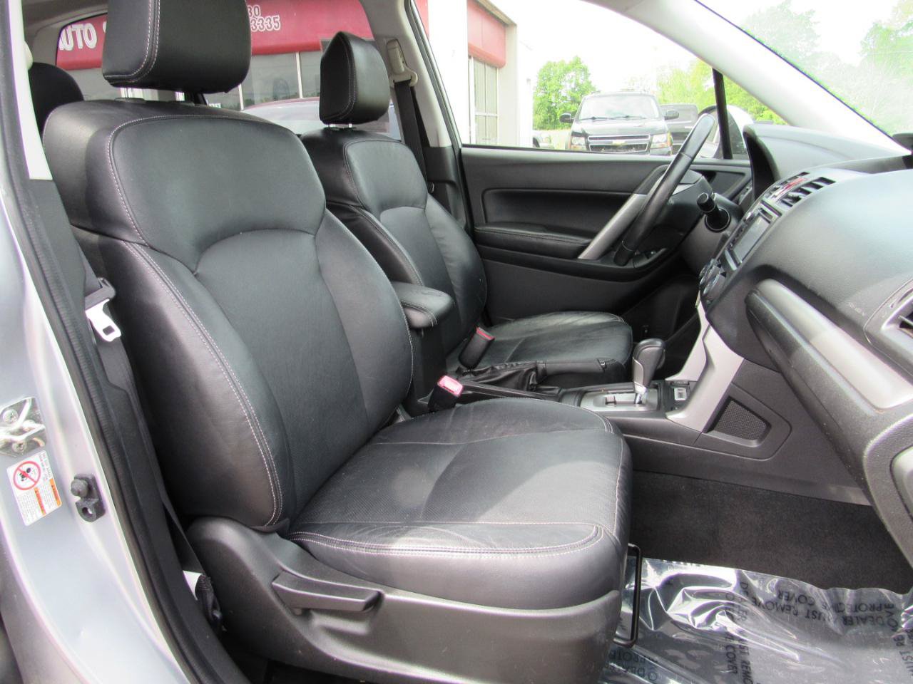 Used 2014 Subaru Forester 2.5i Touring AWD/4WD image 7